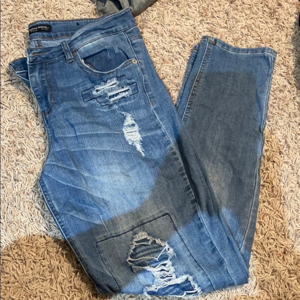 Skinny jeans